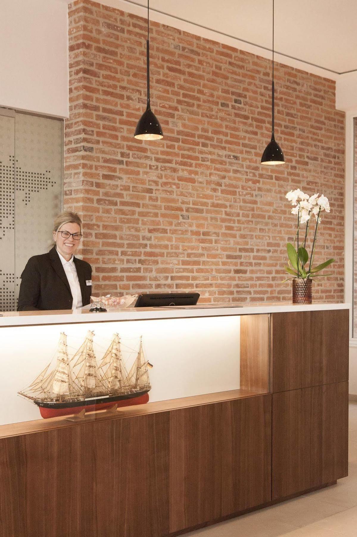 Hotel Hafenspeicher لير المظهر الخارجي الصورة